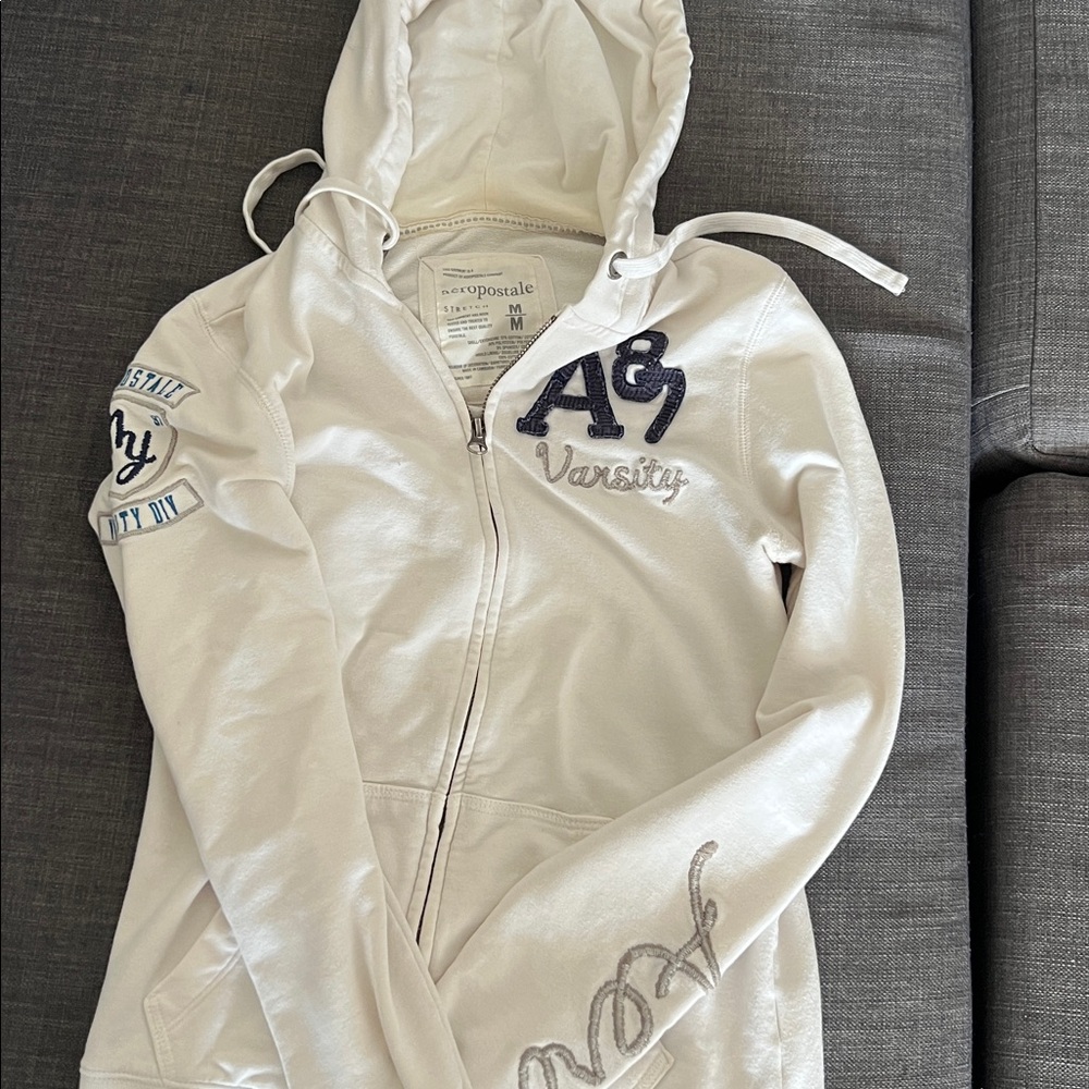 Aeropostale Cream Hoodie with Navy Patch Details - Picture 7 of 7